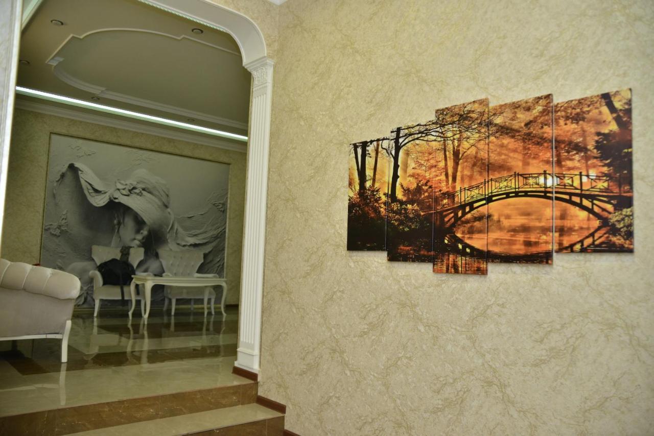 Khrchit Hotel Martuni Exterior foto